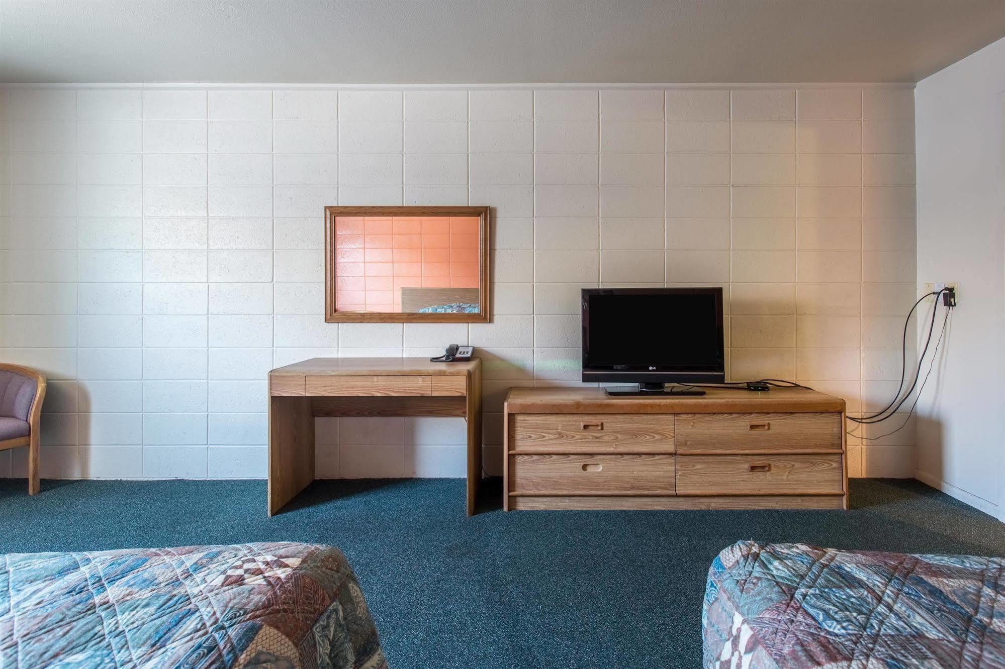 Budget Inn Missoula East Экстерьер фото